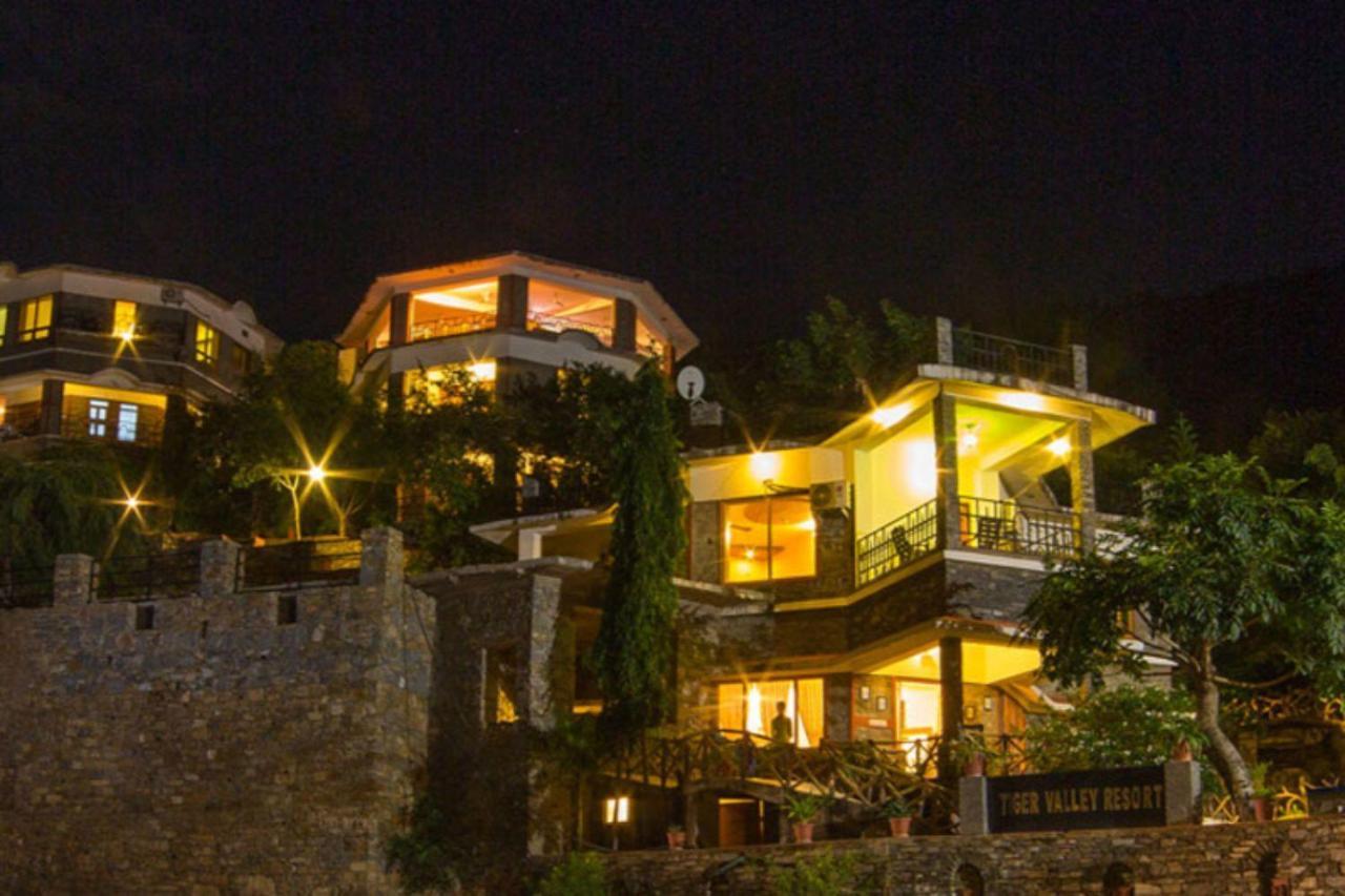 Tiger Valley Luxury Resort Kumbhalgarh Exterior foto
